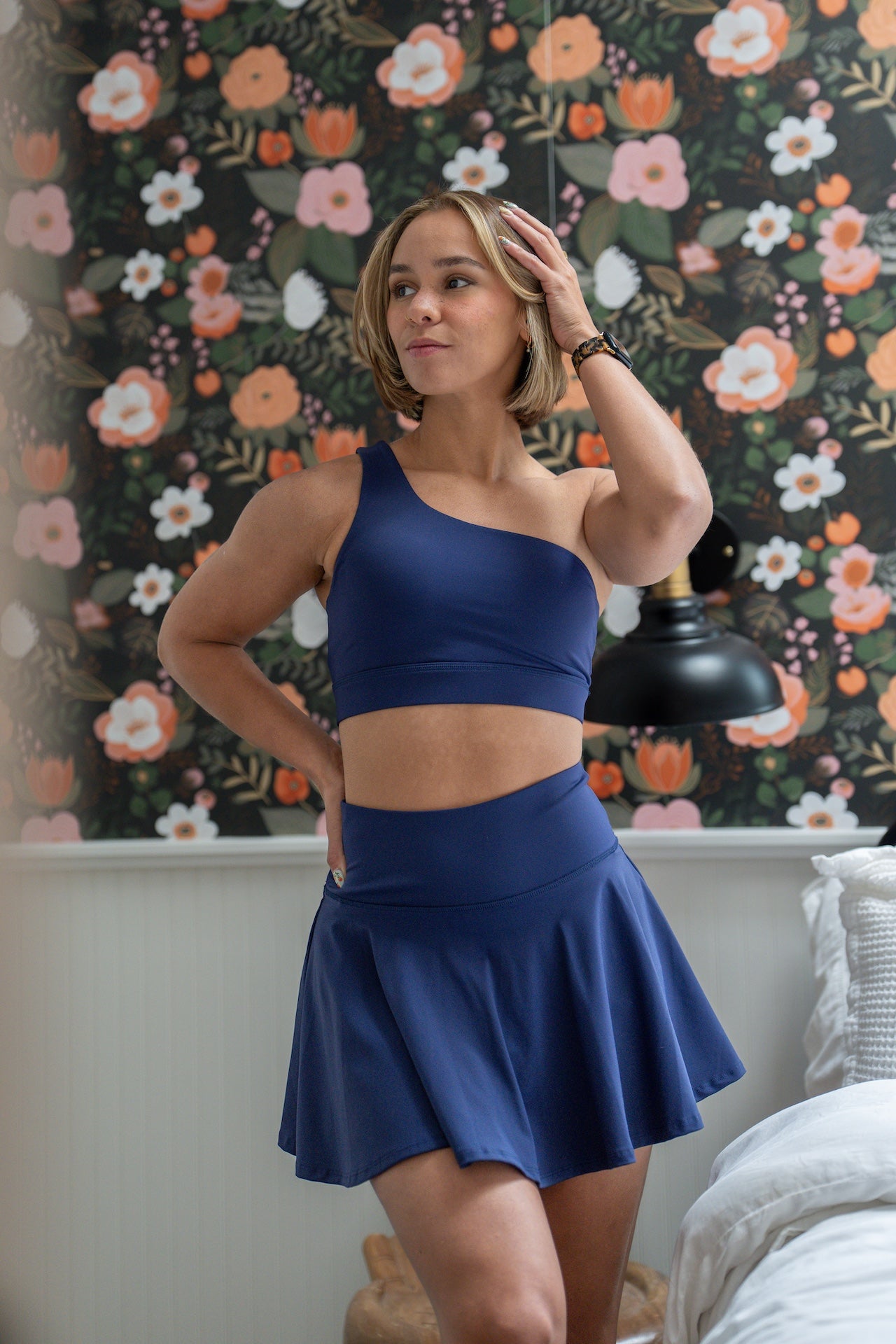 GRAVITY rise asymmetrical sports bra