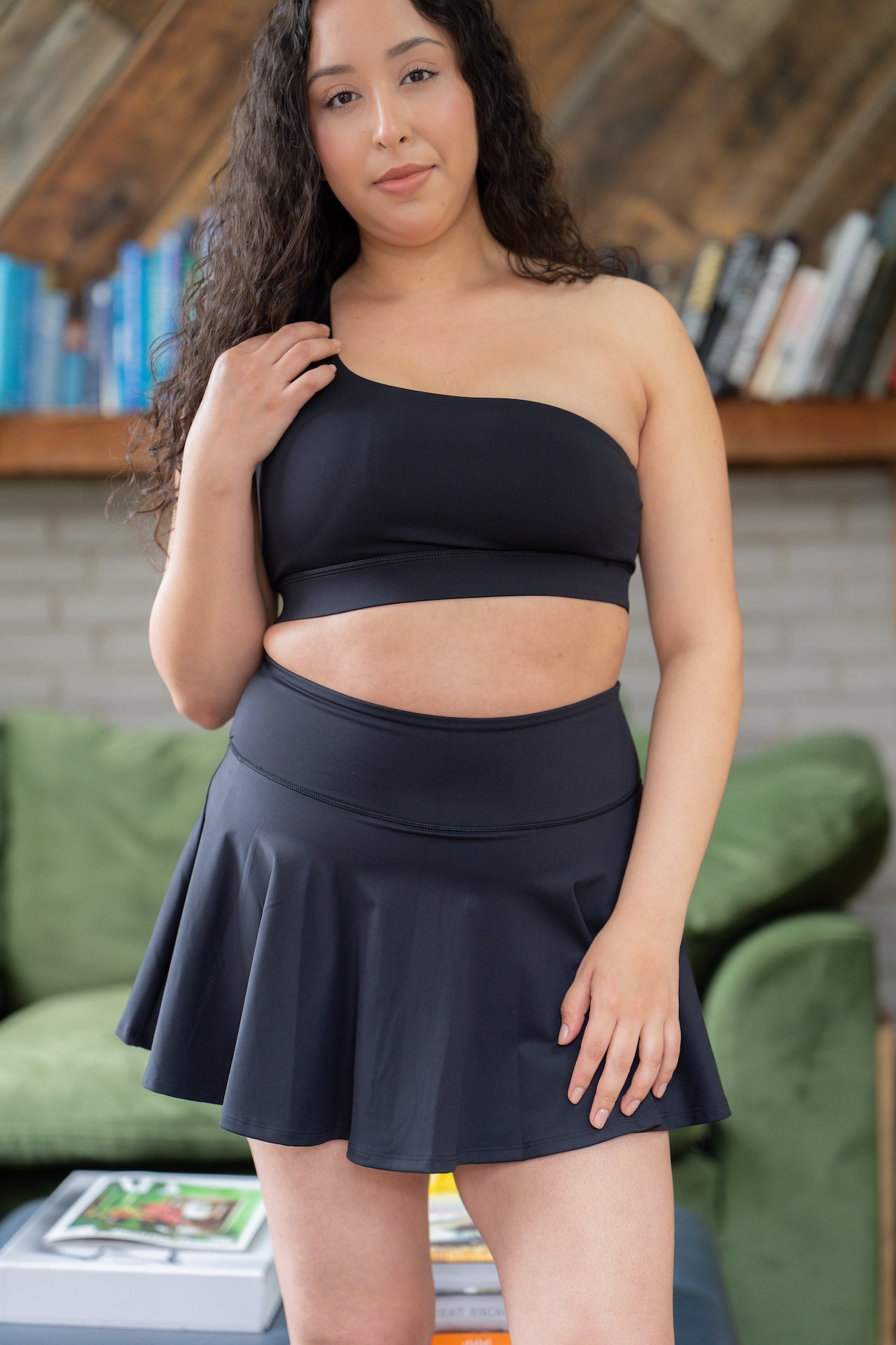 GRAVITY rise asymmetrical sports bra