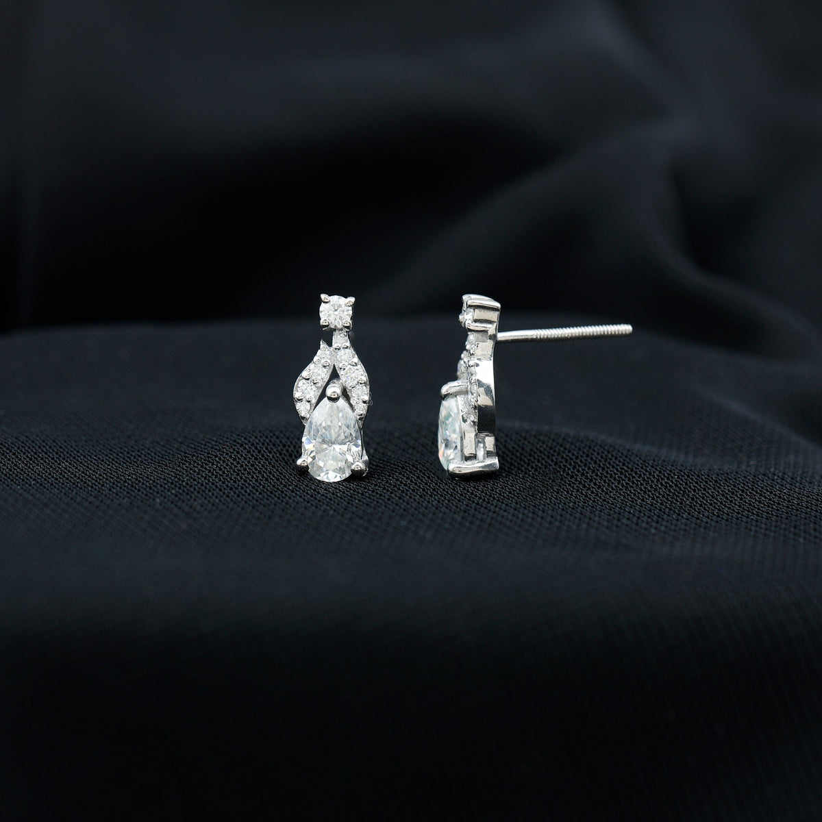 Certified Lab Grown Diamond Teardrop Stud Earrings