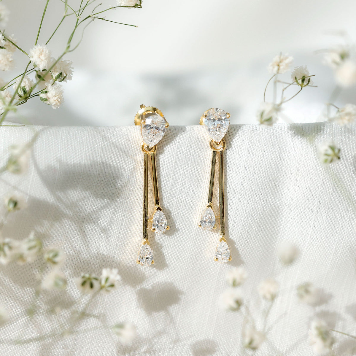 Certified Lab Grown Diamond Teardrop Dangle Earrings