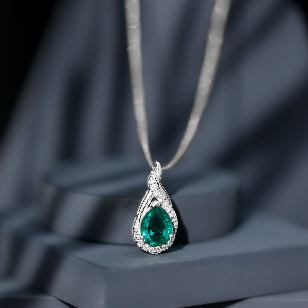 Lab Grown Emerald Vintage Inspired Necklace with Diamond