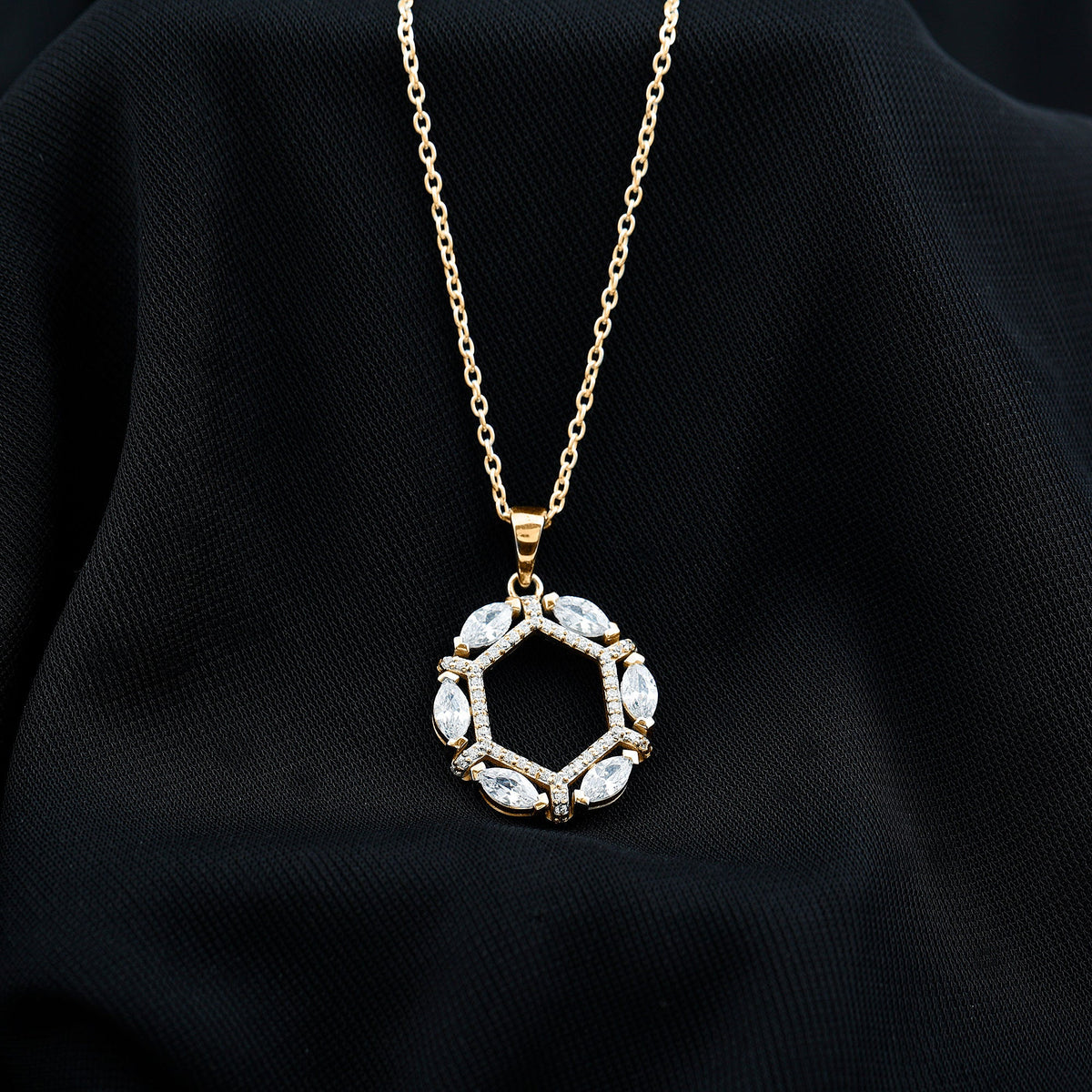 Vintage Style Lab Grown Diamond Wedding Designer Pendant