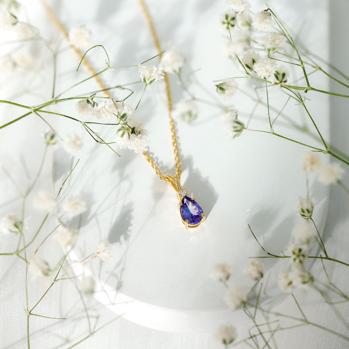 Real Tanzanite Teardrop Pendant Necklace with Diamond