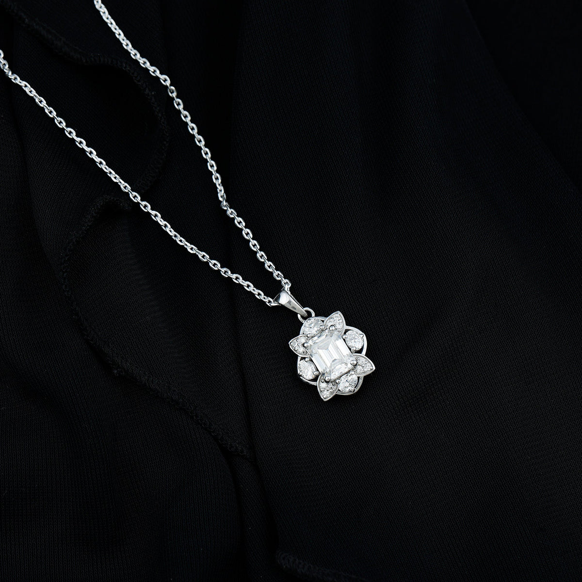 Certified 2.8 Carat Emerald Cut Moissanite Designer Necklace With Silver Chain