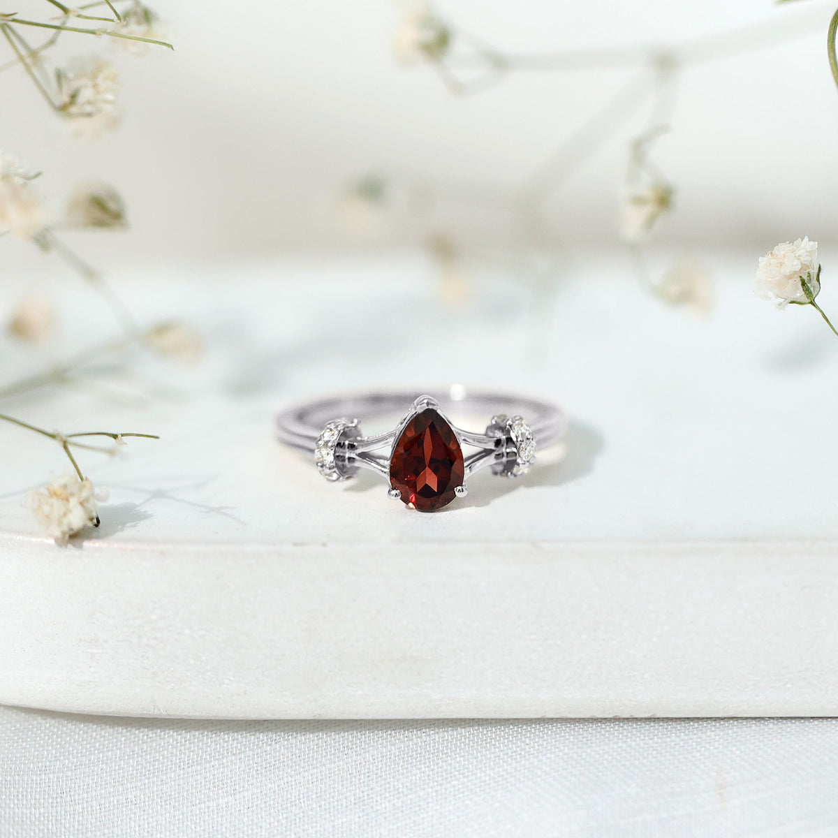 Certified Real 0.8 Carat Garnet Pear Shaped Engagement Ring with Diamond