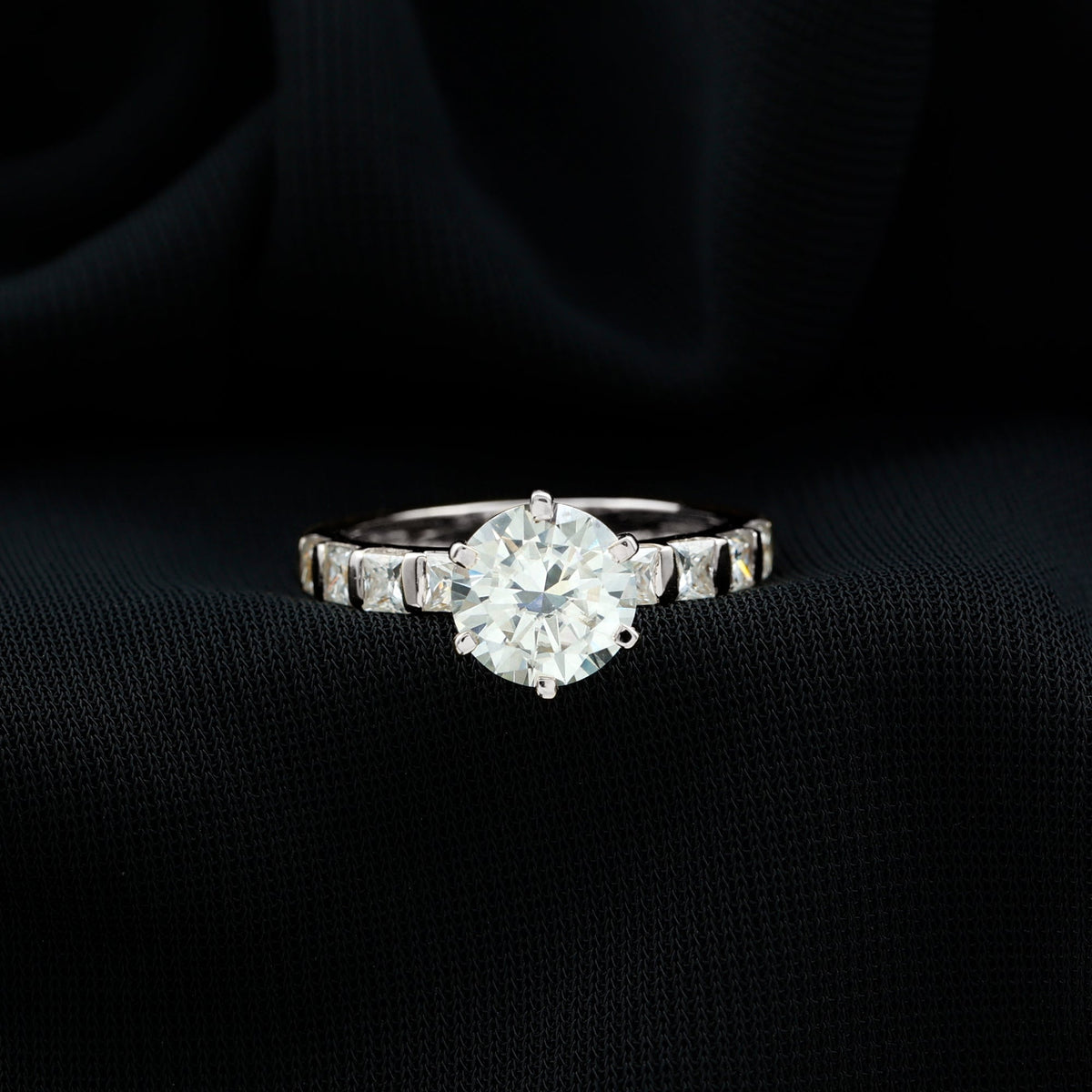 Round Cut 2 CT Moissanite Solitaire Engagement Ring with Side Stones