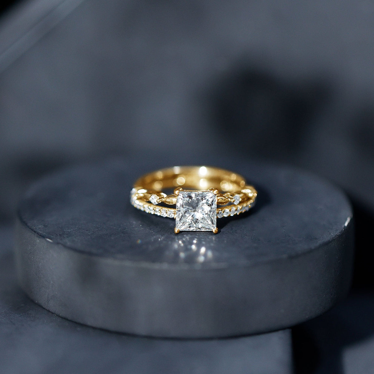 Brilliant Cut Lab Grown Diamond Solitaire Double Band Ring for Women