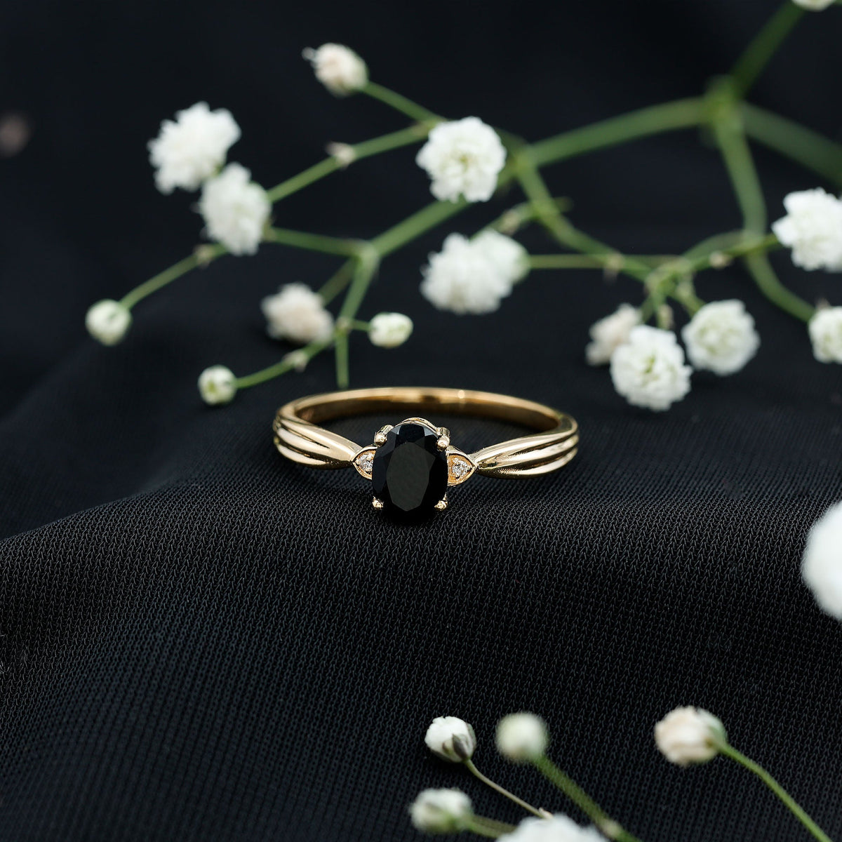 Solitaire Black Onyx Oval Engagement Ring with Diamond