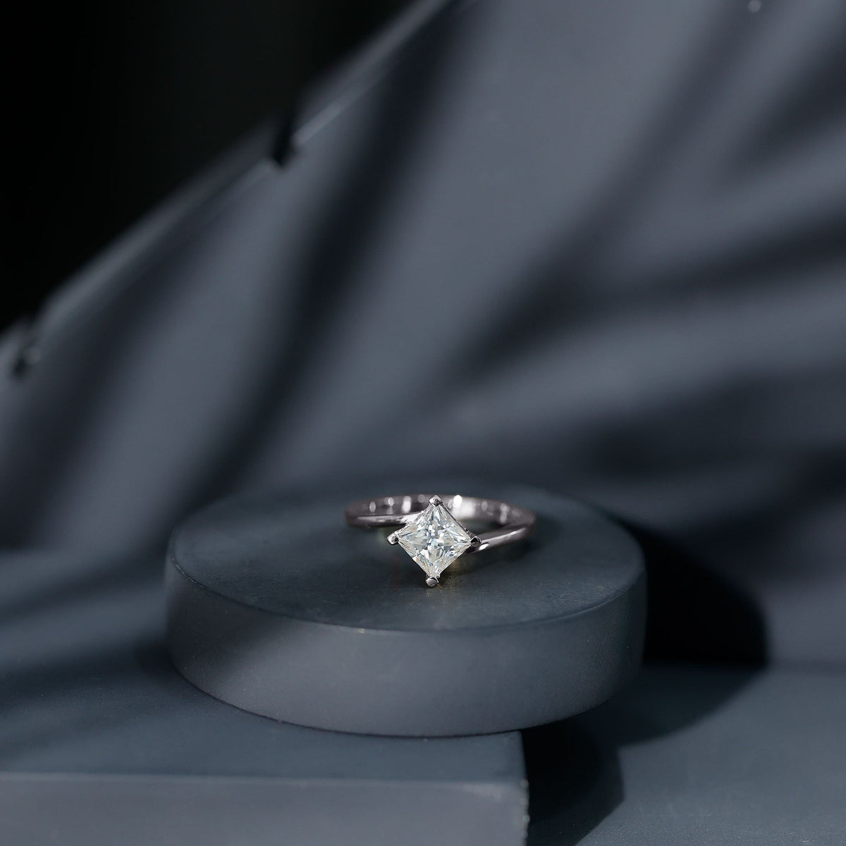 Princess Cut Moissanite Solitaire Bypass Promise Ring in Gold