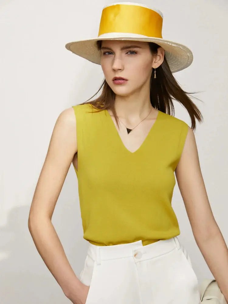 Minimalist V-Neck Summer Crop Top