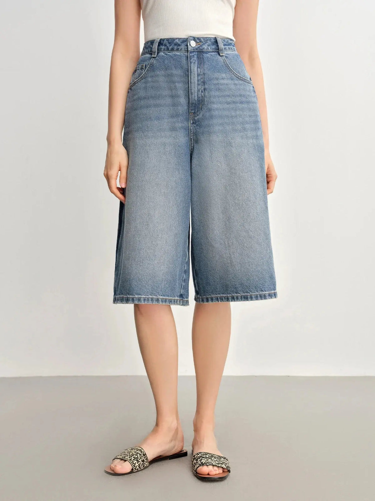 Plus Size High-Waisted Wide-Leg Casual Jeans