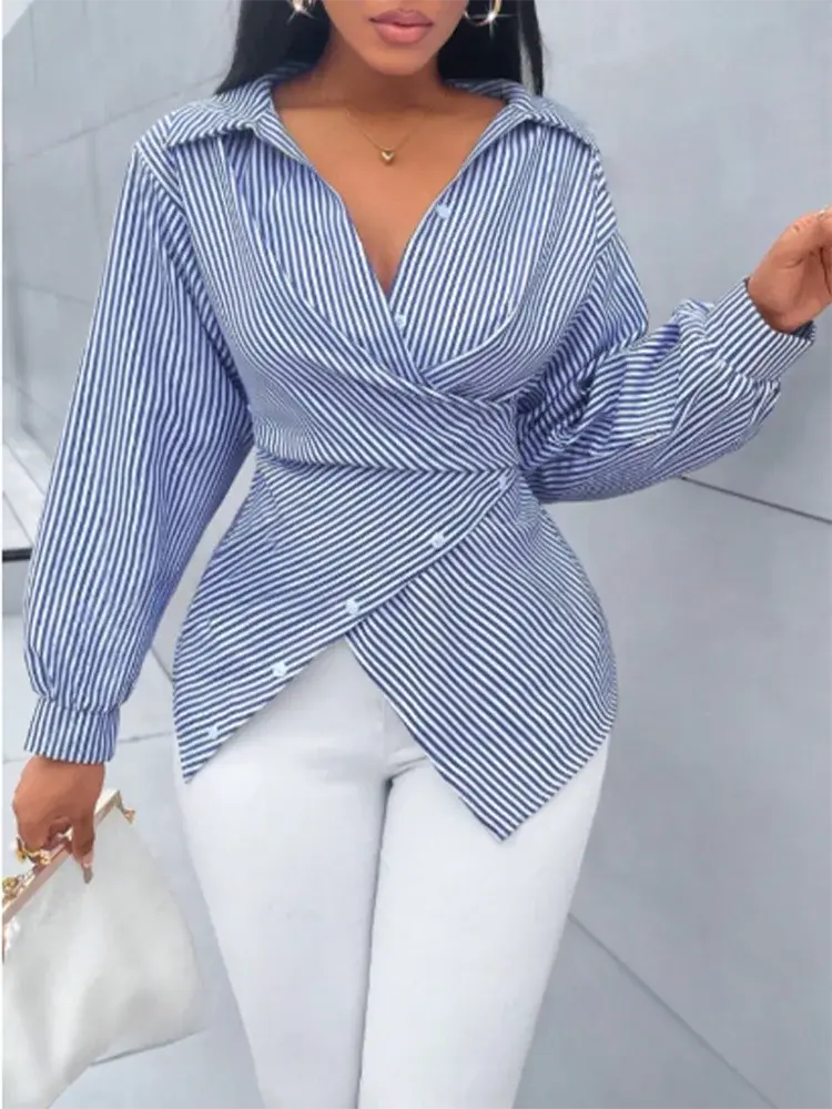 Everyday Chic: Striped V-Neck Button-Up Top for Spring