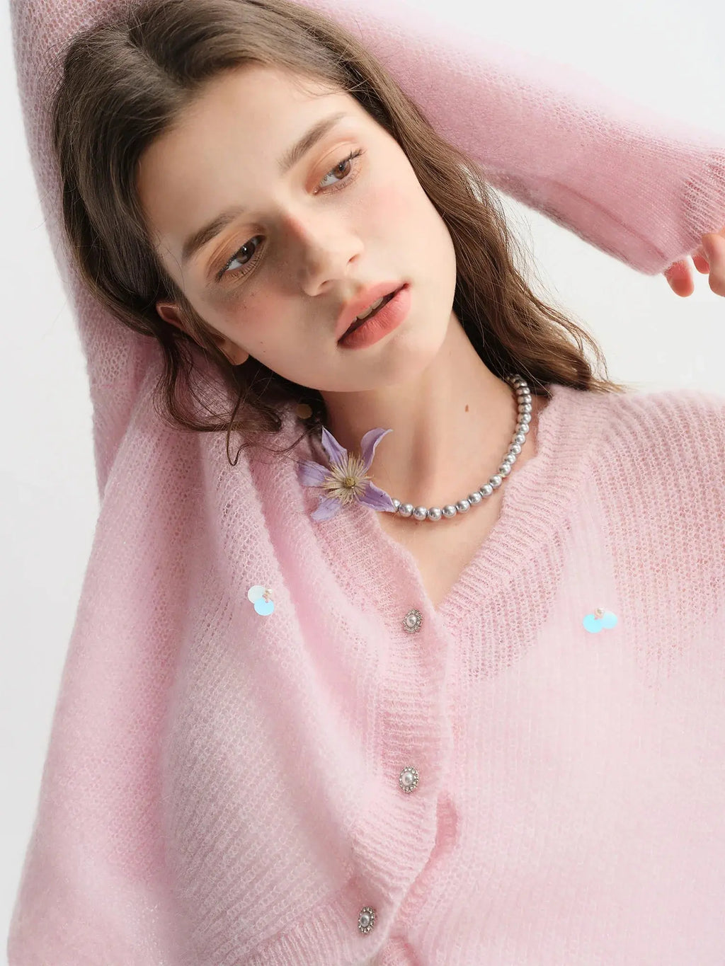 Easy-to-Wear Knitted Cardigan Sweater for Fall