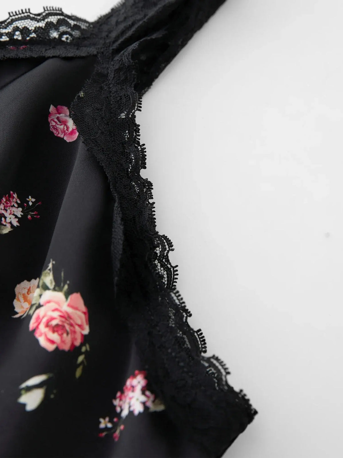 Elegant Plus-Size Strapless Lace Dress