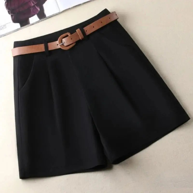 Structured Cotton Shorts: Straight-Leg Style with Belt