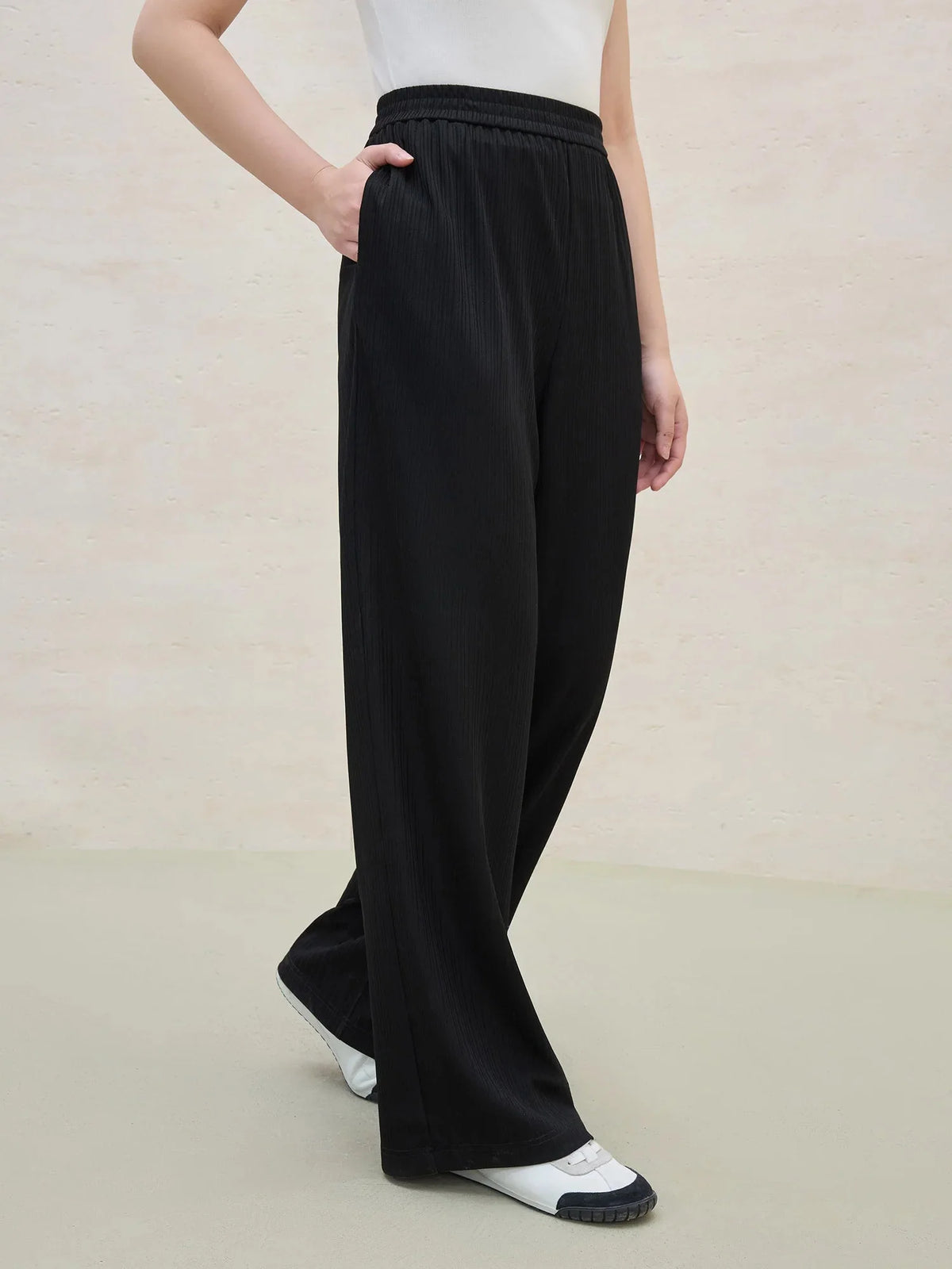 Black Wide-Leg Stretch Pants Casual Chic Trousers