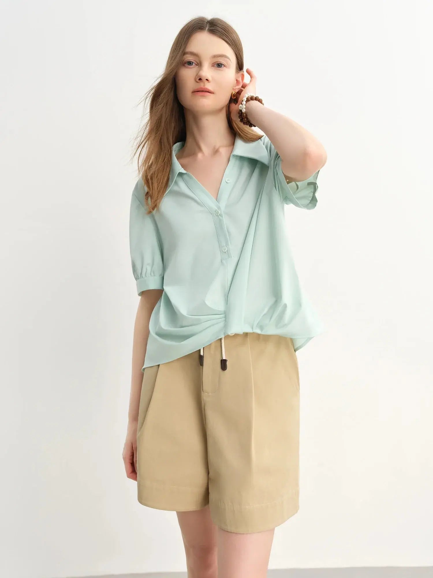 Short-Sleeved Pleated Top, Asymmetrical Hem