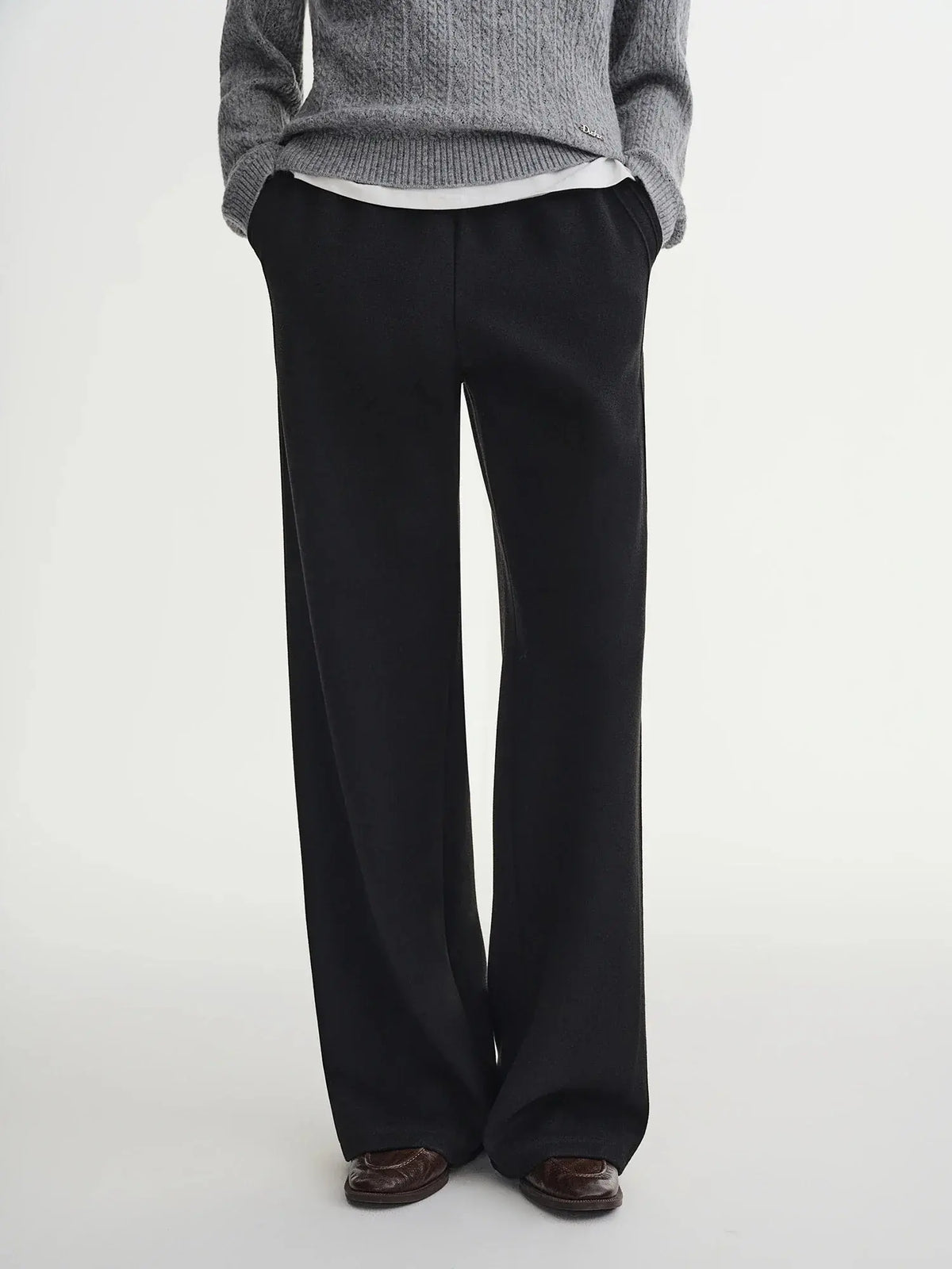 Plus Size Relaxed Wide-Leg Elastic Pants
