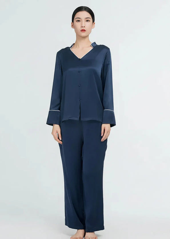 Elegant Women's Real Silk Pajamas Long Sleeve