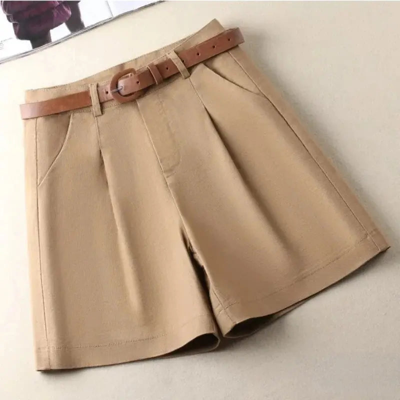 Structured Cotton Shorts: Straight-Leg Style with Belt
