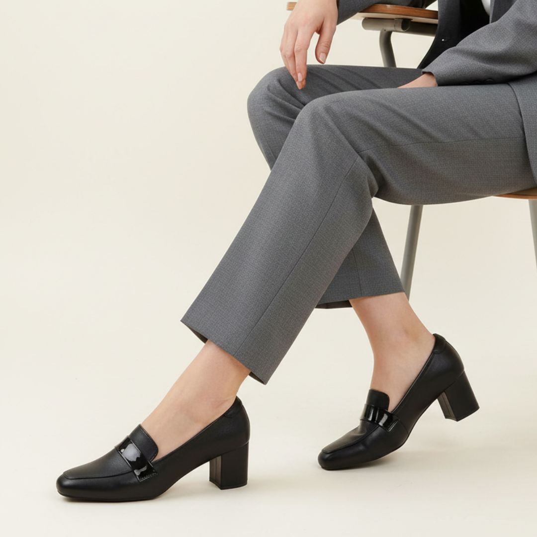 Virelia- Black Pumps