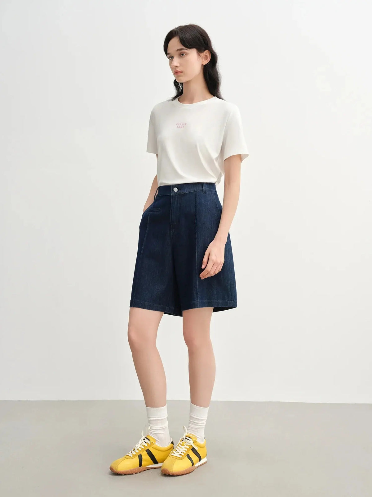Women’s Mid-Length Straight-Leg Denim