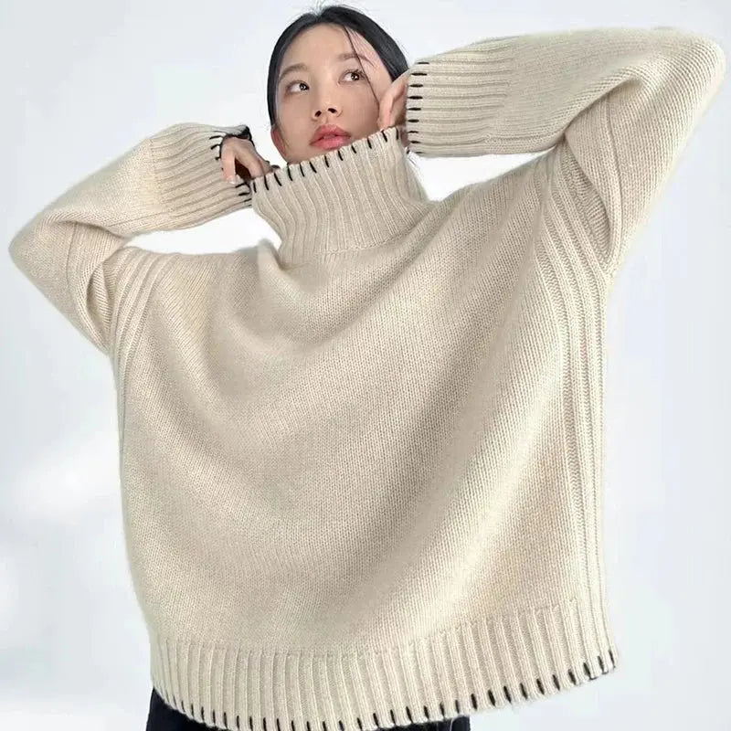 Luxurious Cashmere & Wool Turtleneck Sweater