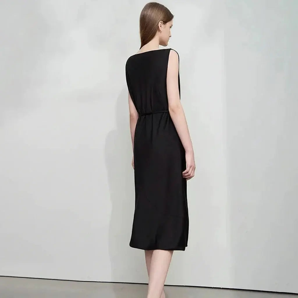 Elegant Black Swing Neck Midi Dress with Thin Belt