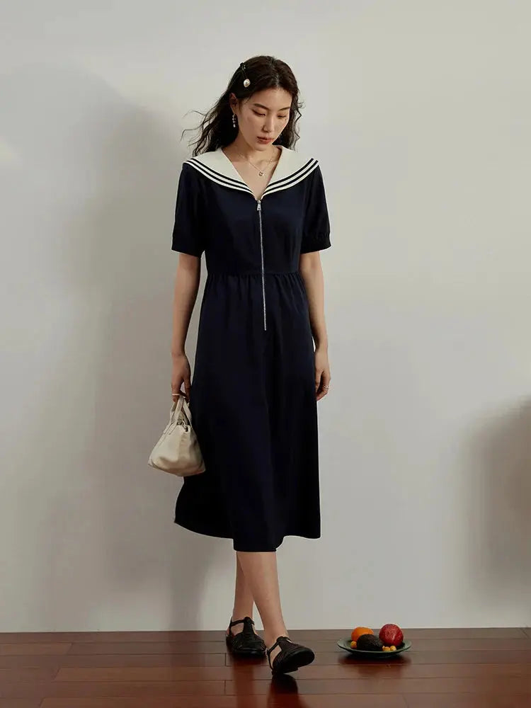 Chic Navy Contrast Zip Dress