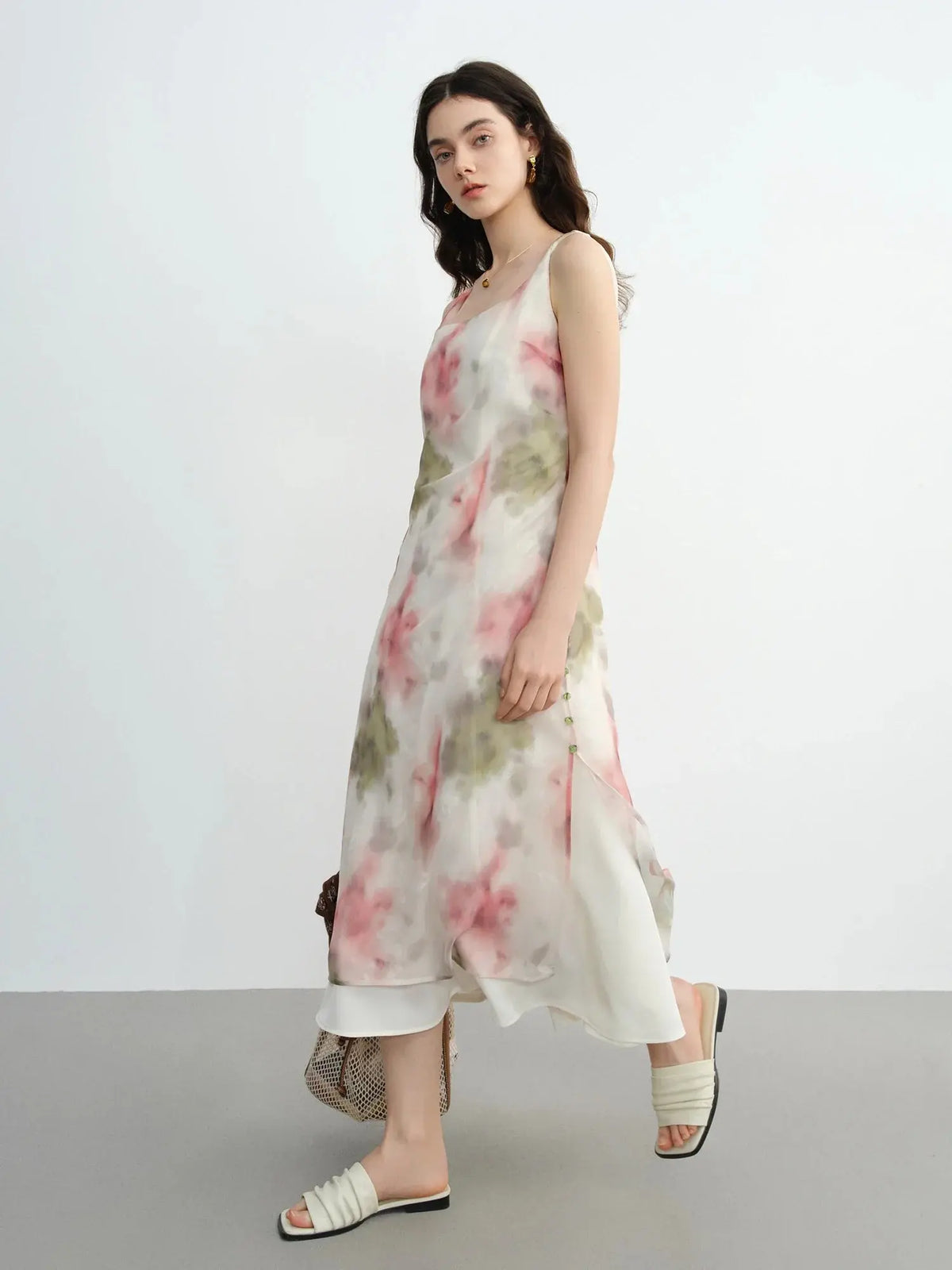Blush Effect Print Plus Size Dress: Flattering Fit & Strappy Elegance