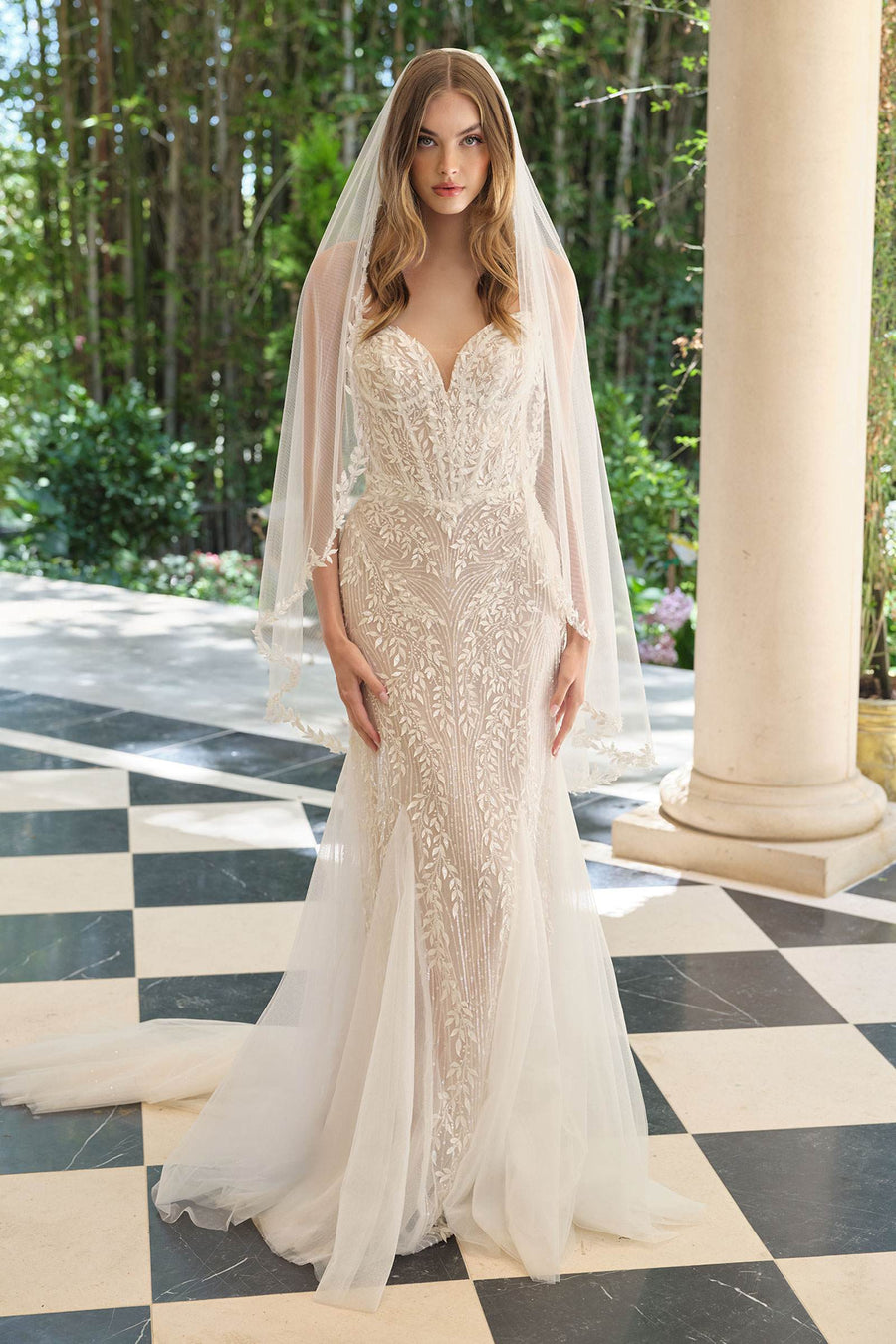 Andrea & Leo WL060 Mermaid Bridal Gown Veil Included