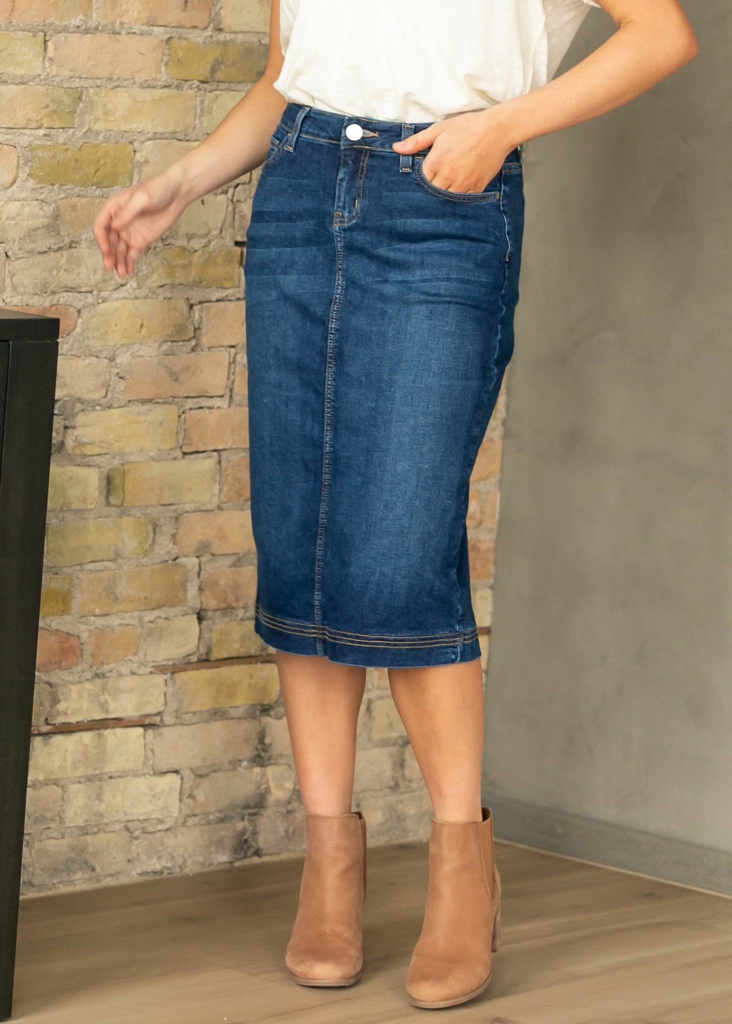 Bryn Dark Wash Jeans-Midirock