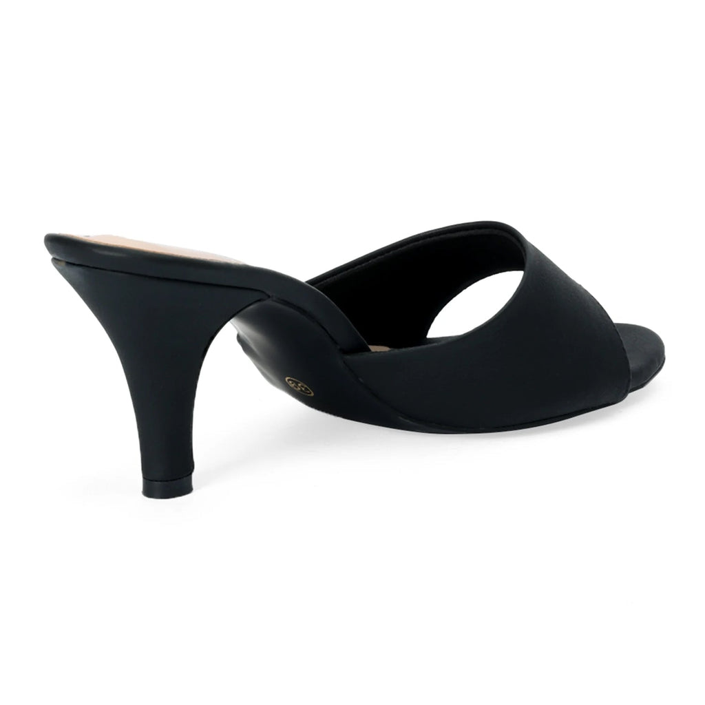 Velina – Black Kitten Heels