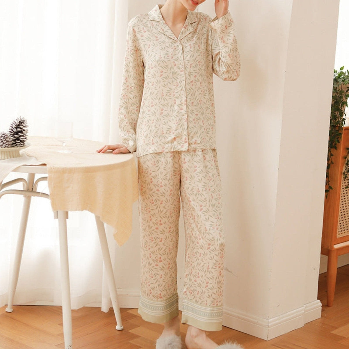 Pastoral Floral Short-Sleeve Long-Pants Pajama Set / Green